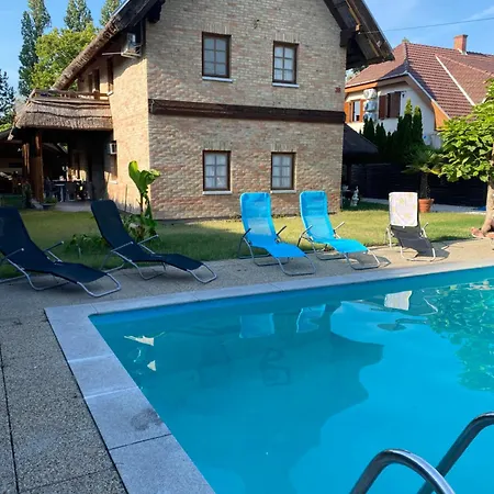 Apartmenthaus Claudia Замарди